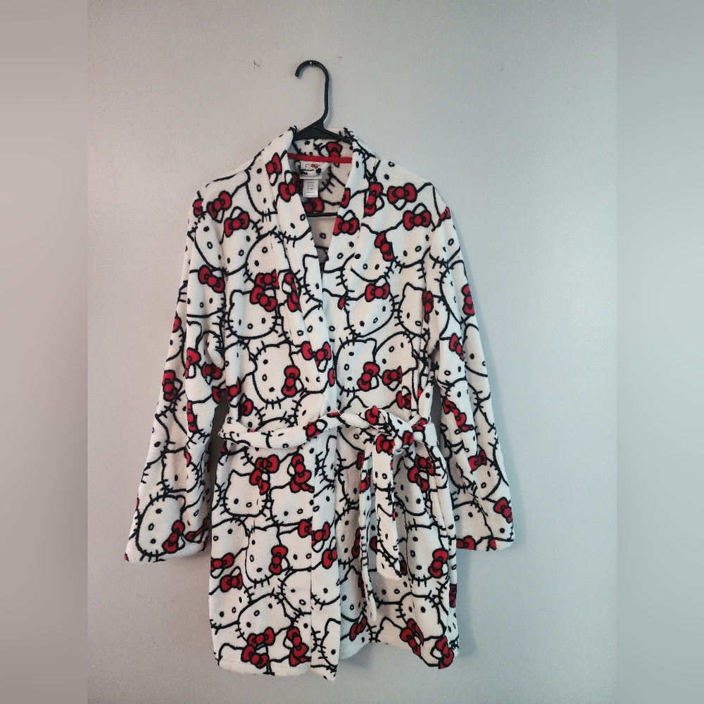 Hello kitty robe